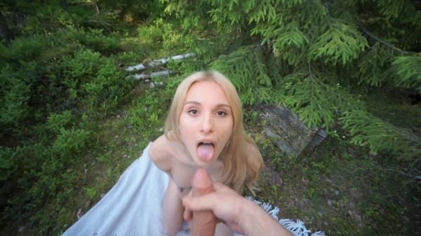 浪漫的森林漫步。